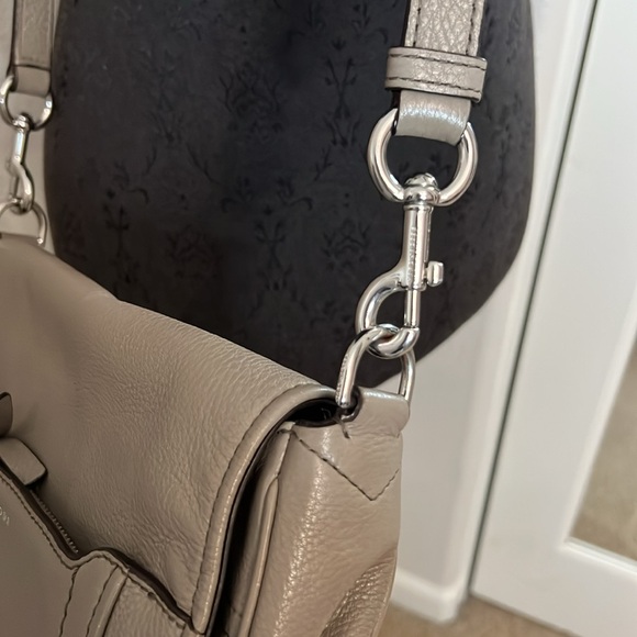 Marc Jacobs Gray Crossbody Bag - Picture 6 of 8